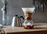 Membuat Cold Brew dengan Chemex: Cara Sederhana untuk Menikmati Kopi Segar