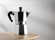 Review Moka Pot untuk Penggunaan Harian: Kelebihan dan Kekurangan